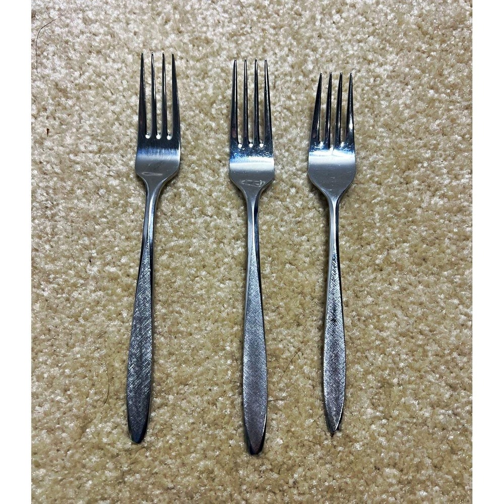 Set of 3 Ekco Eterna Corsair Stainless Steel Forks - 2 Salad, 1 Dinner, Japan